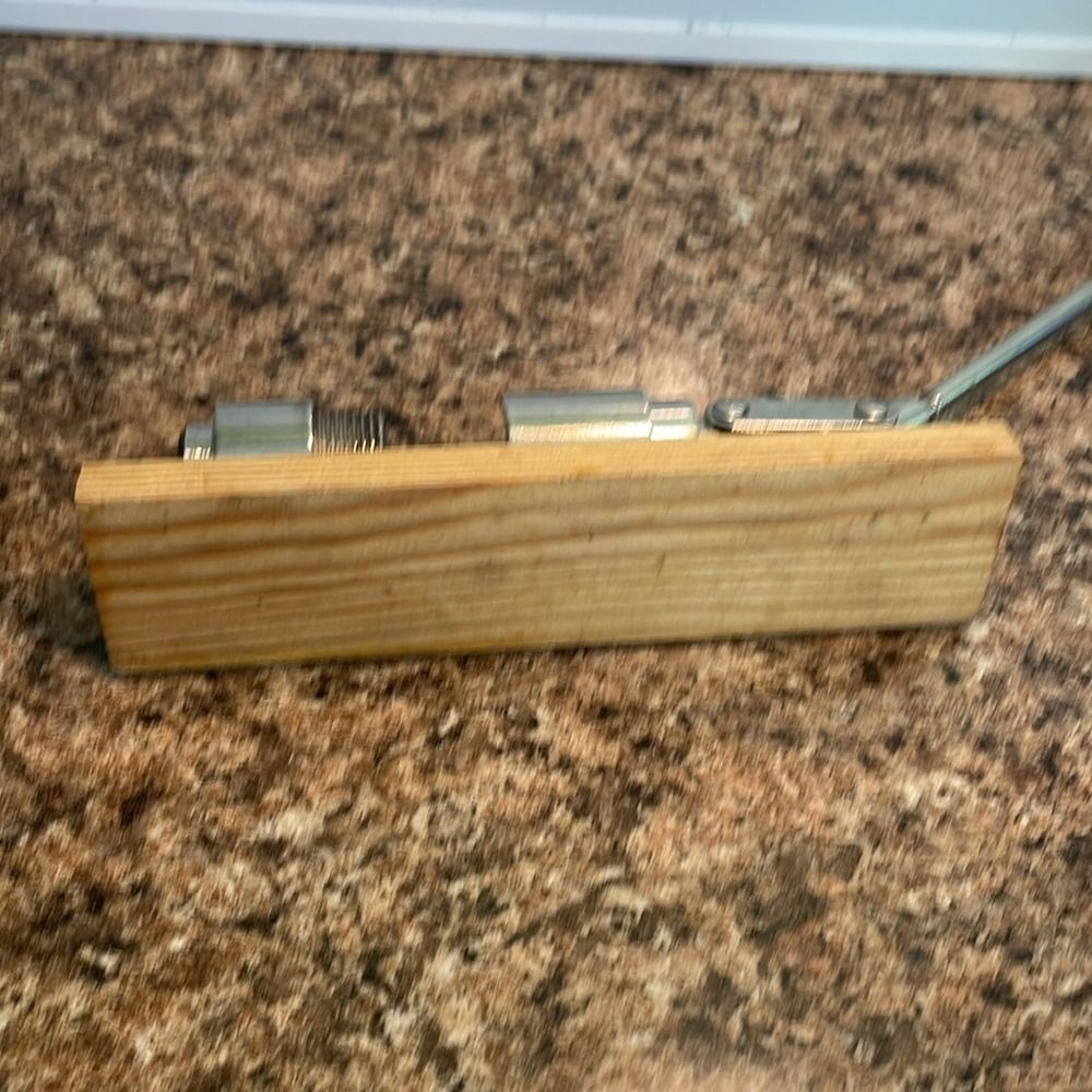 Nut‎ Shell-Off Tool in Green Box - Picture 7 of 10